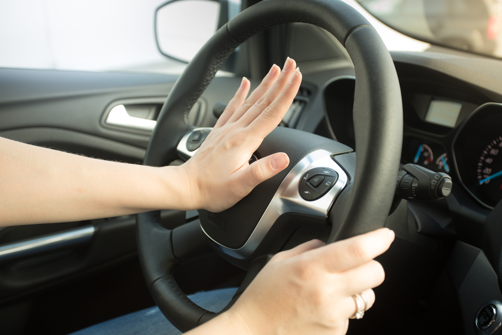 Aggressive driving is reckless, while road rage is intentional and dangerous. Learn the key differences and risks.